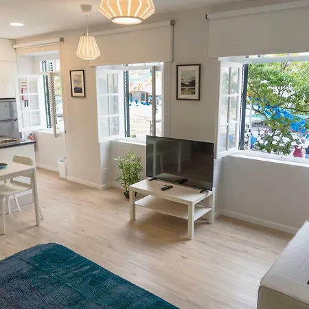 Apartment Village *